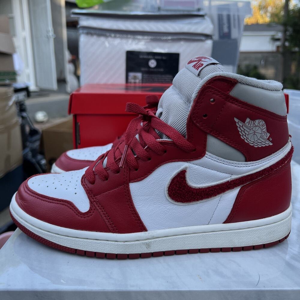 Nike Air Jordan 1 High OG Newstalgia Varsity Red DJ4891-061 Size 8,5 - Picture 5 of 13